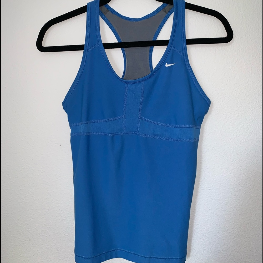 NIKE ATHLETIC TOP